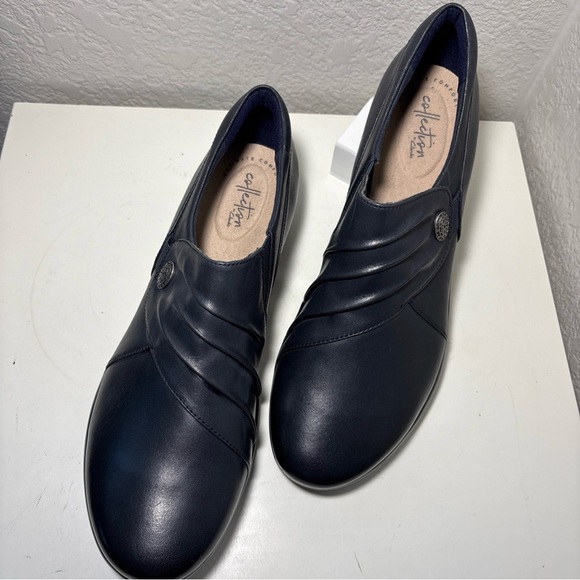 Clarks Collection 21951 Dark Navy Leather Slip On Shoes Size 10 - Picture 3 of 7